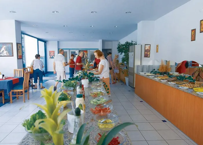 فندق راميرا سيتي - للبالغين فقط 4*