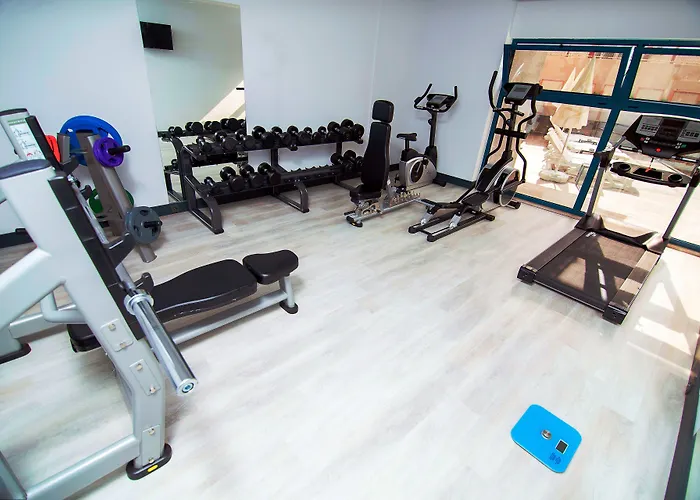 Готель Ramira - Adult Only